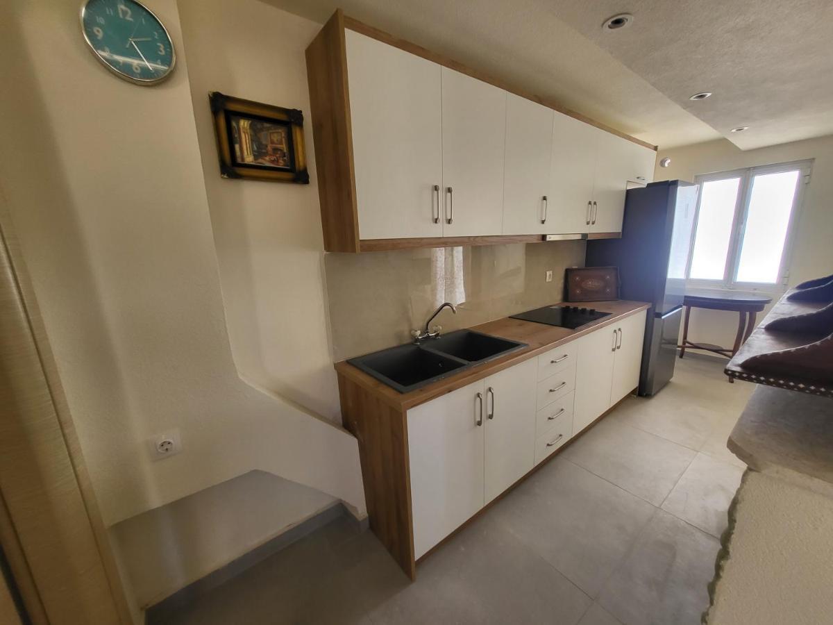 Blue Heaven Apartment Sarandë エクステリア 写真