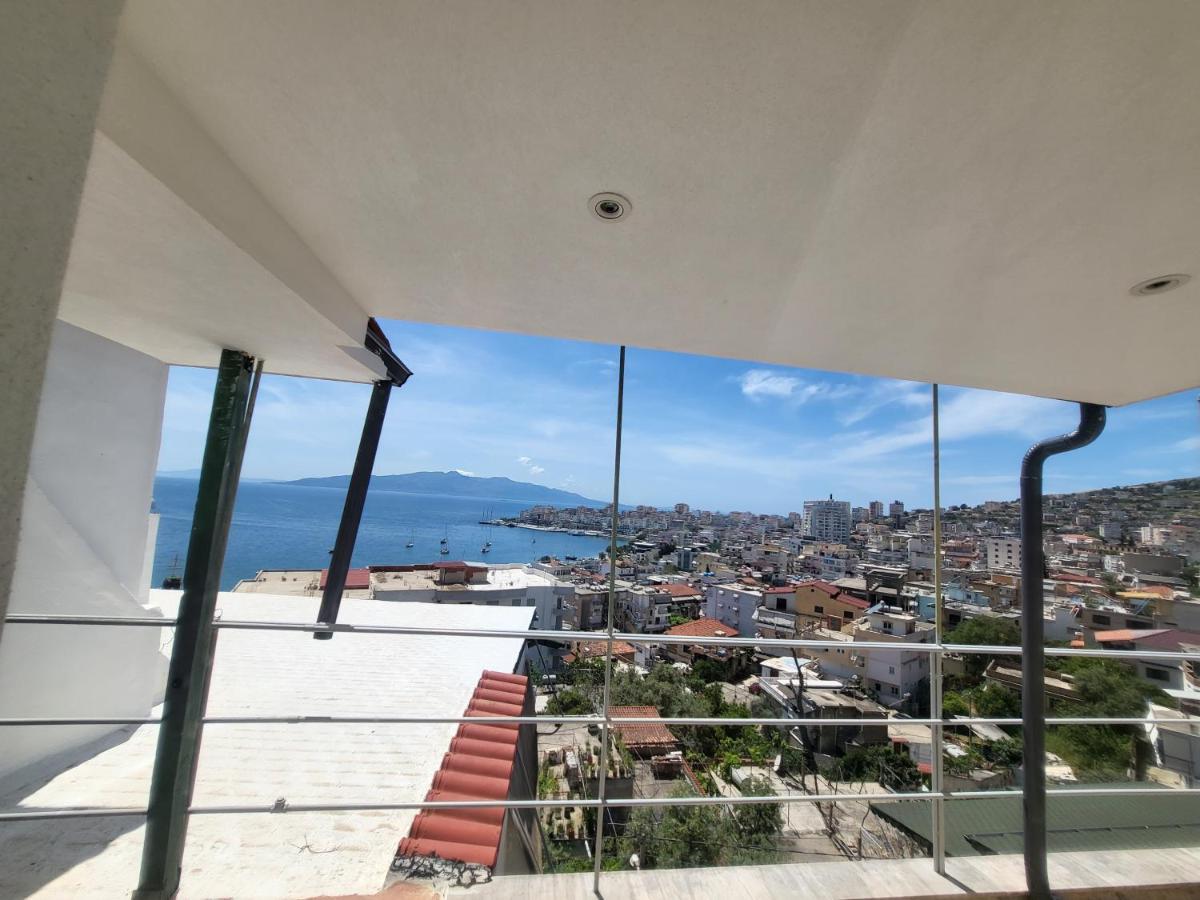 Blue Heaven Apartment Sarandë エクステリア 写真