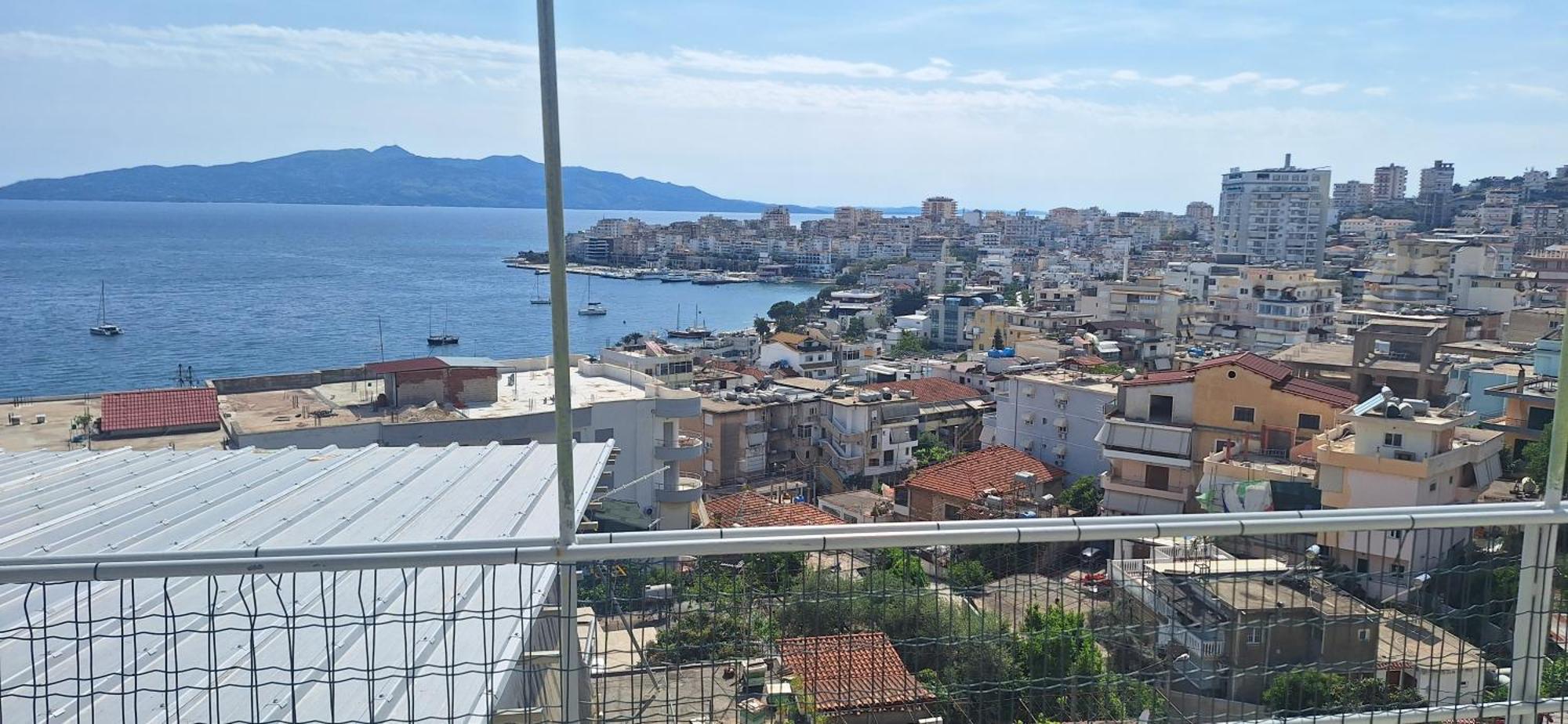 Blue Heaven Apartment Sarandë エクステリア 写真